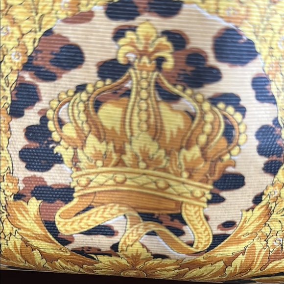 Versace Baroque Sunburst Black and Gold Tote Bag - Picture 6 of 17